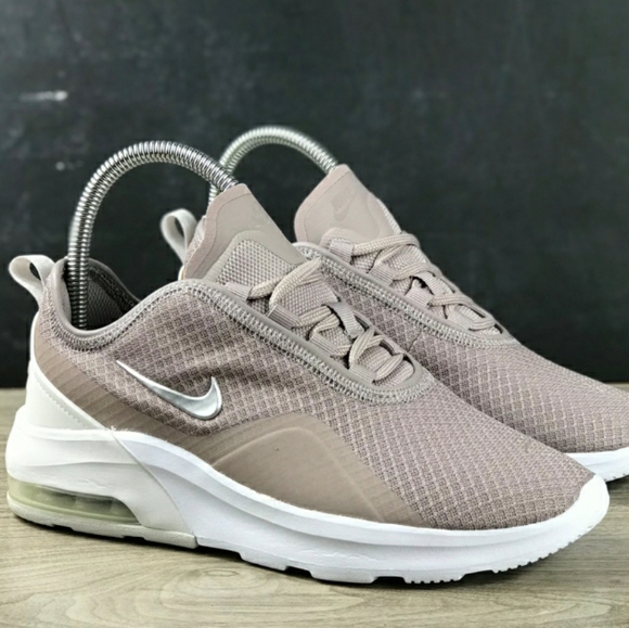 Nike | Shoes | Nike Air Max Motion 2 